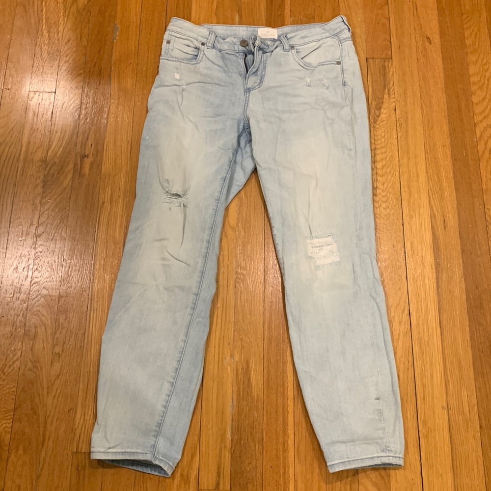 Caslon Light-wash, Light Distressed Boyfriend Jeans, Size 28